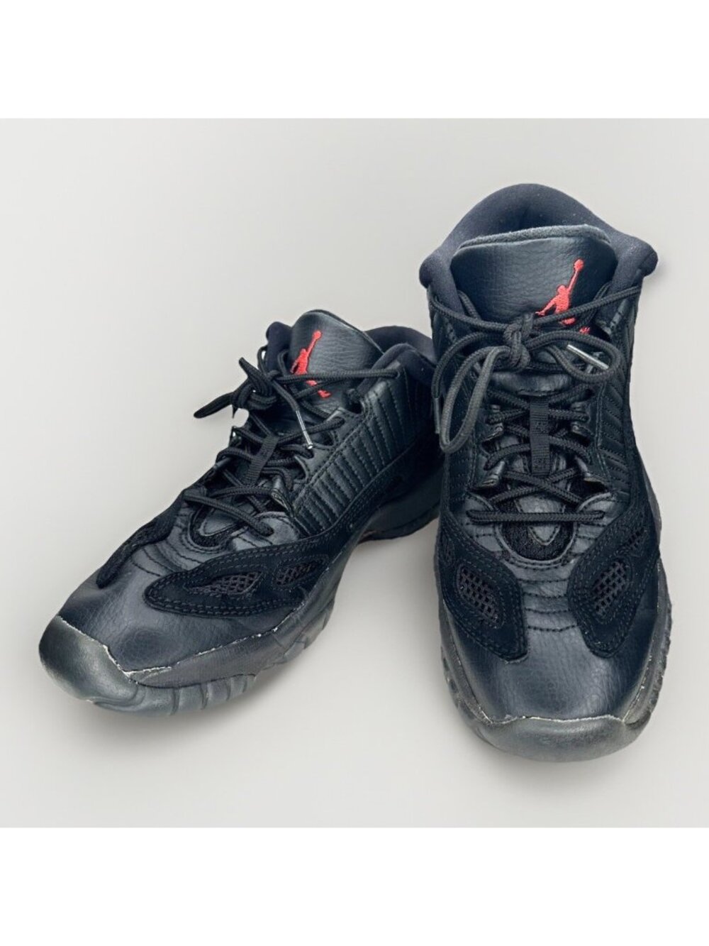 Nike Air Jordan 11 Low IE Referee 768873-003 GS Youth Black Red 6Y Sneakers